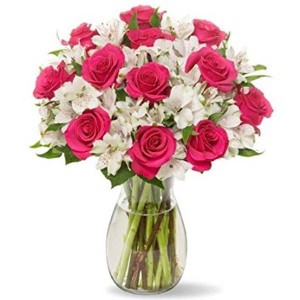 Arranjo no Vaso G com 12 Rosas Pink e Astromélias Brancas