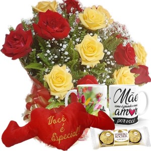 Buquê com 12 Rosas Vermelhas e Amarelas+Coração Você é Especial 30x65+Chocolate 3un+1Caneca Mãe Como é Grande..."
