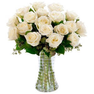 Arranjo no Vaso G com 24 Rosas Brancas