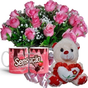 Buquê 12 Rosas Cor Rosa+Urso Coração Love 20cm Coração "Amor"+1Caneca Sensação