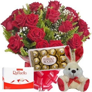 Buque com 12 Rosas Vermelhas+Chocolate 12un+Coelhinho 15cm+Rafaelo 9un